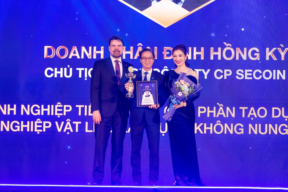 top 100 phong cach doanh nhan Dinh Hong Ky - Top 100 Phong Cách Doanh Nhân vinh danh những doanh nghiệp bứt phá trong đại dịch