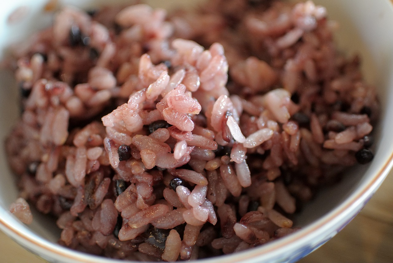 Nên ngâm và nấu gạo đen trong bao lâu?