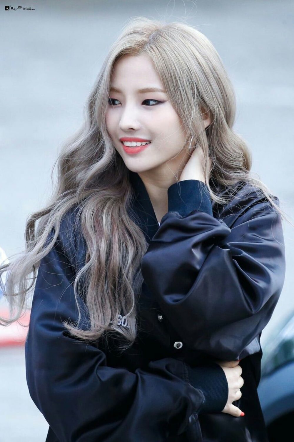 BZ-soyeon-g-i-dle-visual-makeup-style-05