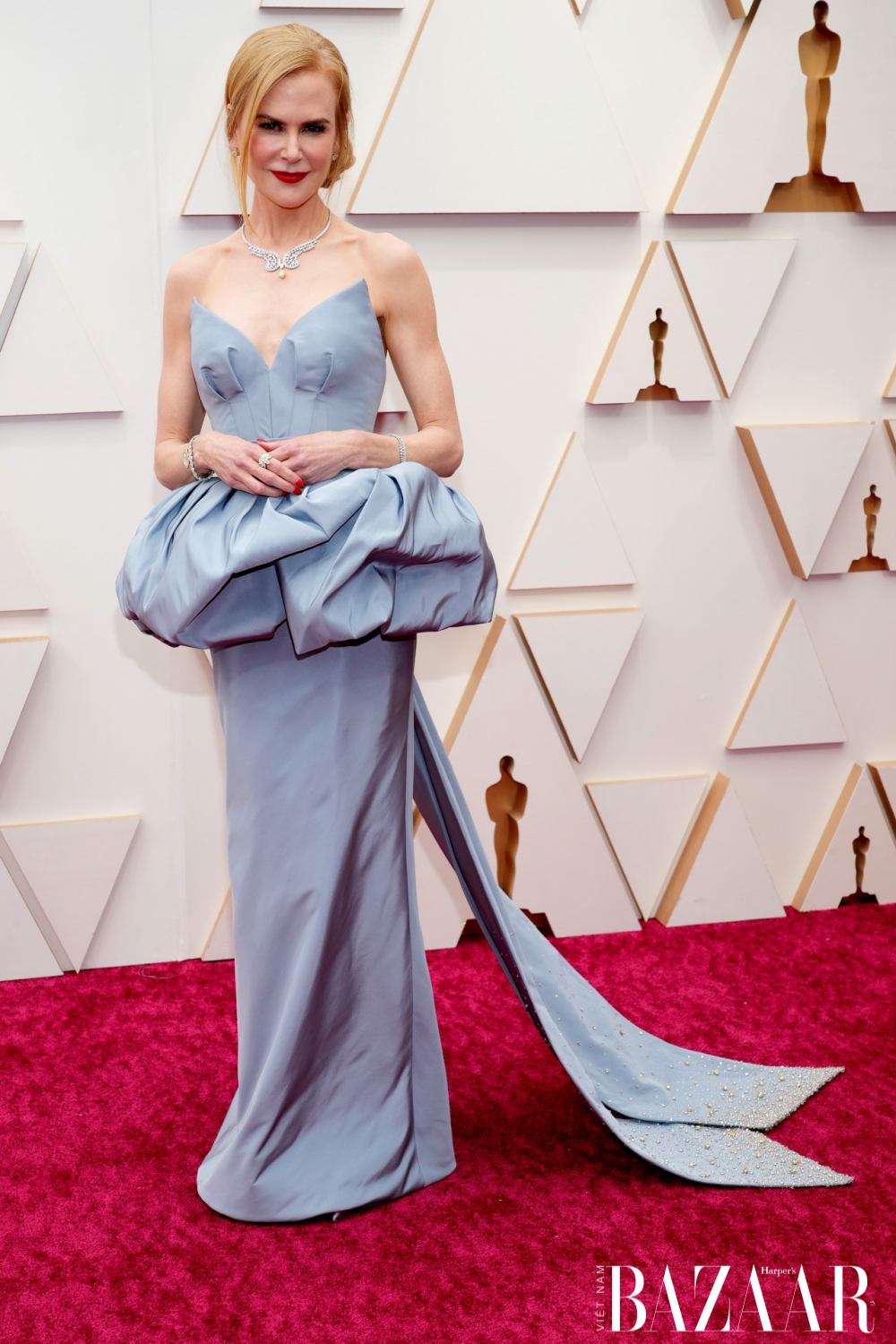 BZ-thoi-trang-tham-do-Oscar-2022-red-carpet-best-looks-Nicole-Kidman
