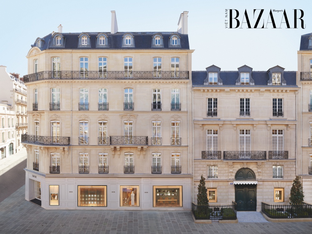 DIOR 30MONTAIGNE FACADE %C2%A9 Adrien Dirand - Từ khi nào Paris trở thành kinh đô thời trang của thế giới?