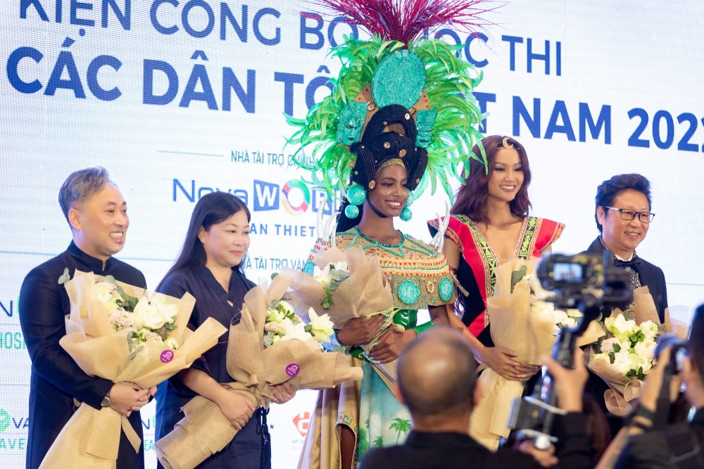Destiny Wagner làm giám khảo Hoa hậu các dân tộc Việt Nam 2022
