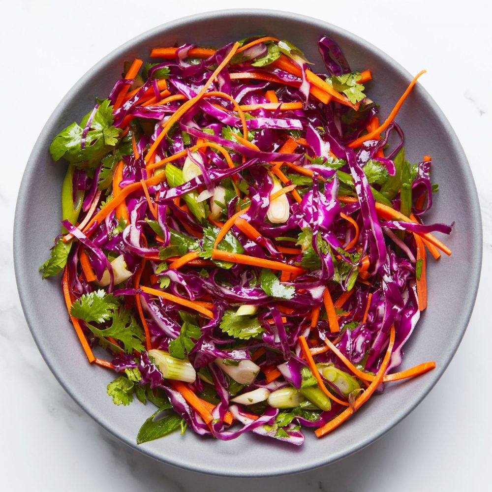 Salad cải bắp trộn bức mè rang ngậy thơm ngát cho tới bữa sáng sủa gọn gàng nhẹ