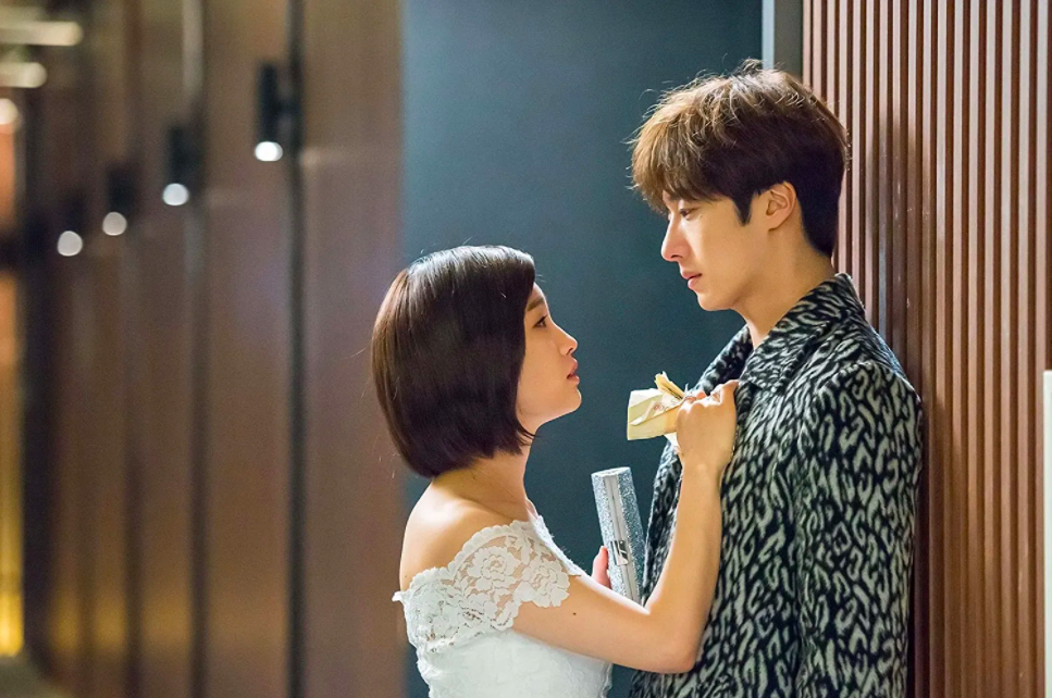 Lọ Lem và bốn chàng hiệp sĩ - Cinderella and the Four Knights (2016)