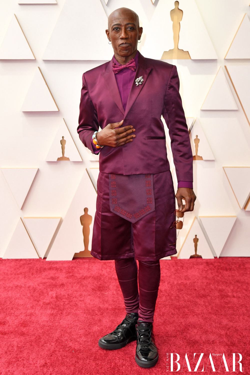 wesley-snipes-BZ-thoi-trang-tham-do-Oscar-2022-red-carpet-best-looks-Givenchy