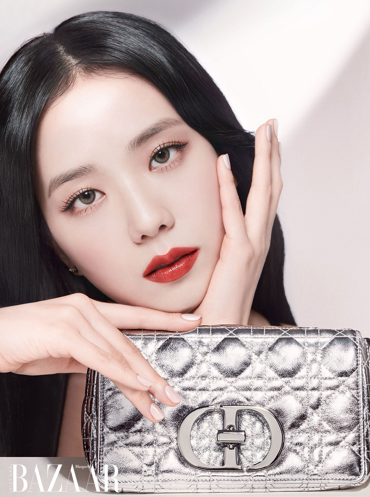 Jisoo Kim của nhóm BLACKPINK trong chiến dịch quảng cáo son môi Dior Addict toàn cầu năm 2022