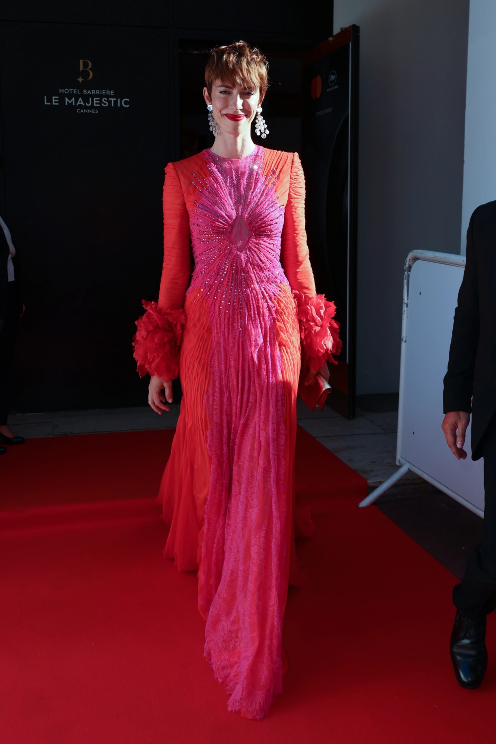 trang phục thảm đỏ Cannes 2022