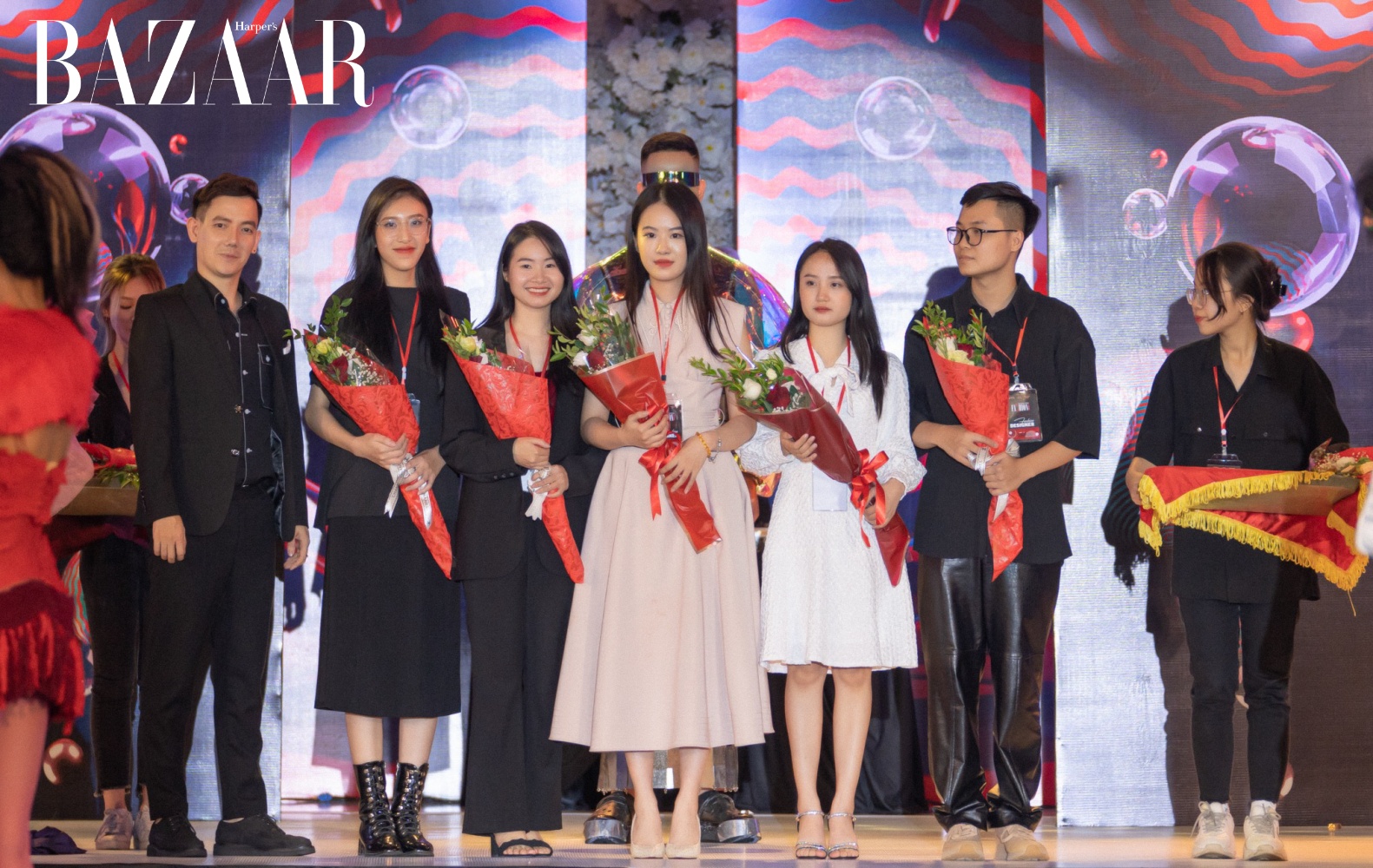 Các sinh viên ưu tú chuyên ngành thiết kế thời trang của 3 ngôi trường là Đại học Kiến trúc Hà Nội, Đại học Mỹ thuật Công nghiệp, Đại học Mở Hà Nội sẽ góp mặt trong Vietnam International Fashion Tour. 