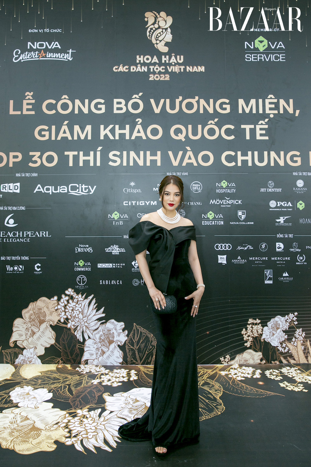 Hoa hau cac dan toc Vietnam 6 - Hai Hoa hậu Trái đất làm giám khảo chung kết Hoa hậu các Dân tộc Việt Nam