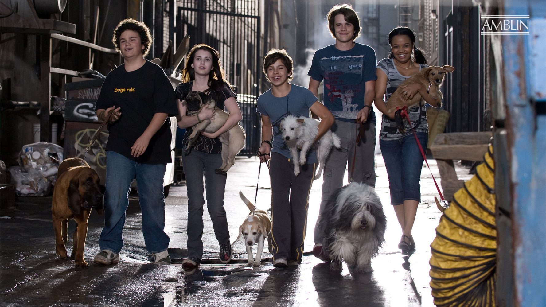 Phim của Emma Roberts đóng: Khách sạn thú cưng - Hotel For Dogs (2009)