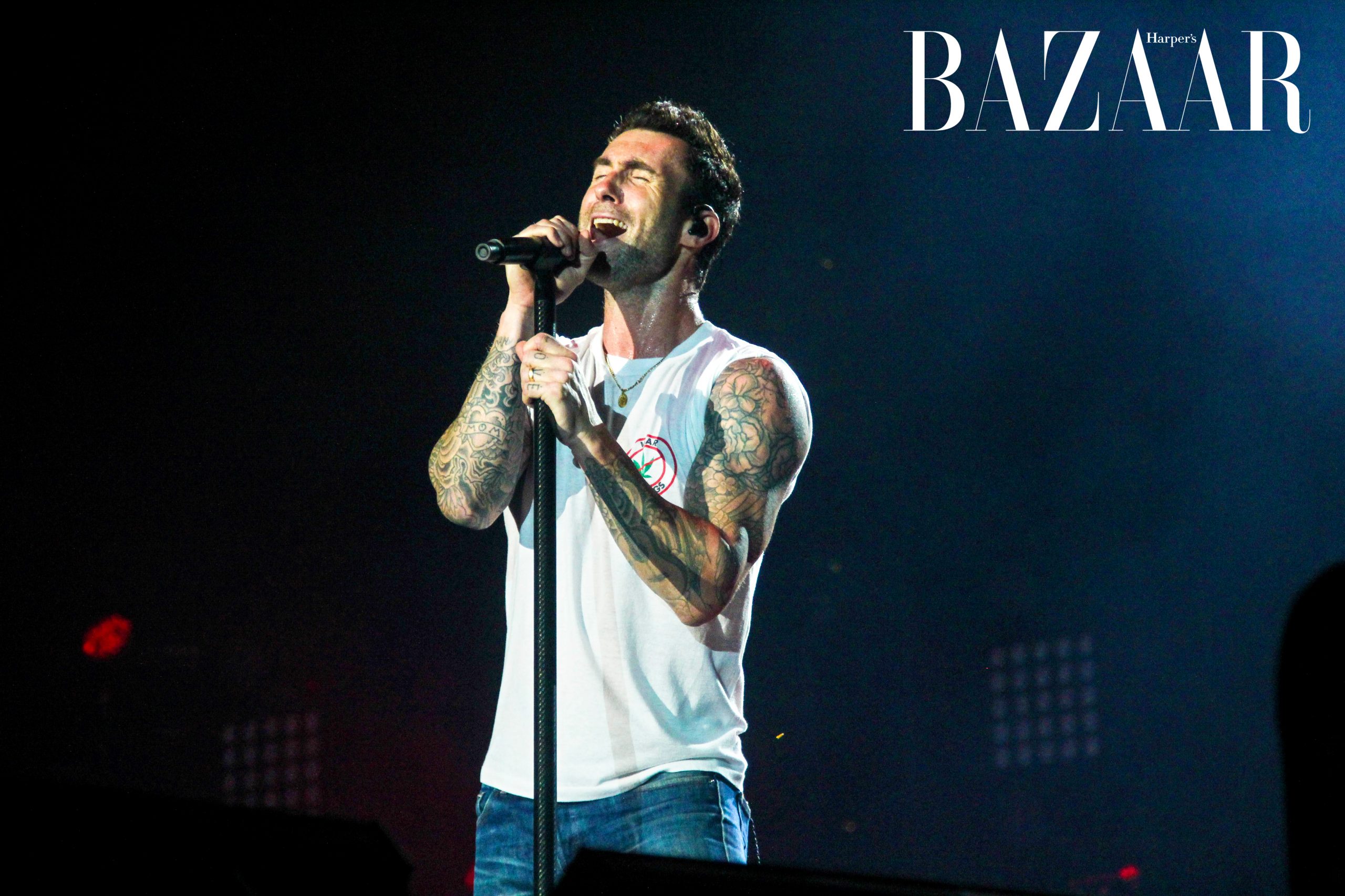 Harpers Bazaar Maroon 5 world tour 2022 01 scaled - Maroon 5 lưu diễn tại châu Á cuối năm 2022