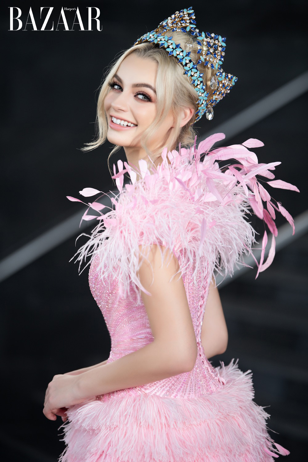 Miss World 2021 - Karolina Bielawska diện đồ Lê Thanh Hoà 
