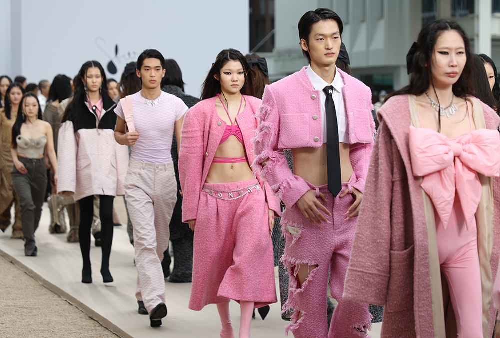 BZ-seoul-fashion-week-fall-2022-thoi-trang-han-quoc