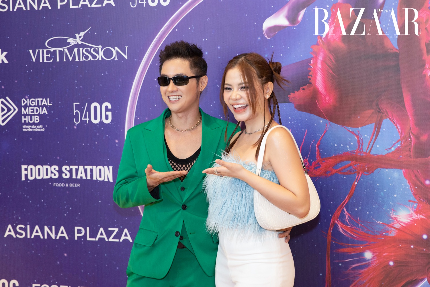 Ca sĩ Tia Hải Châu đảm nhiệm phần âm nhạc. 