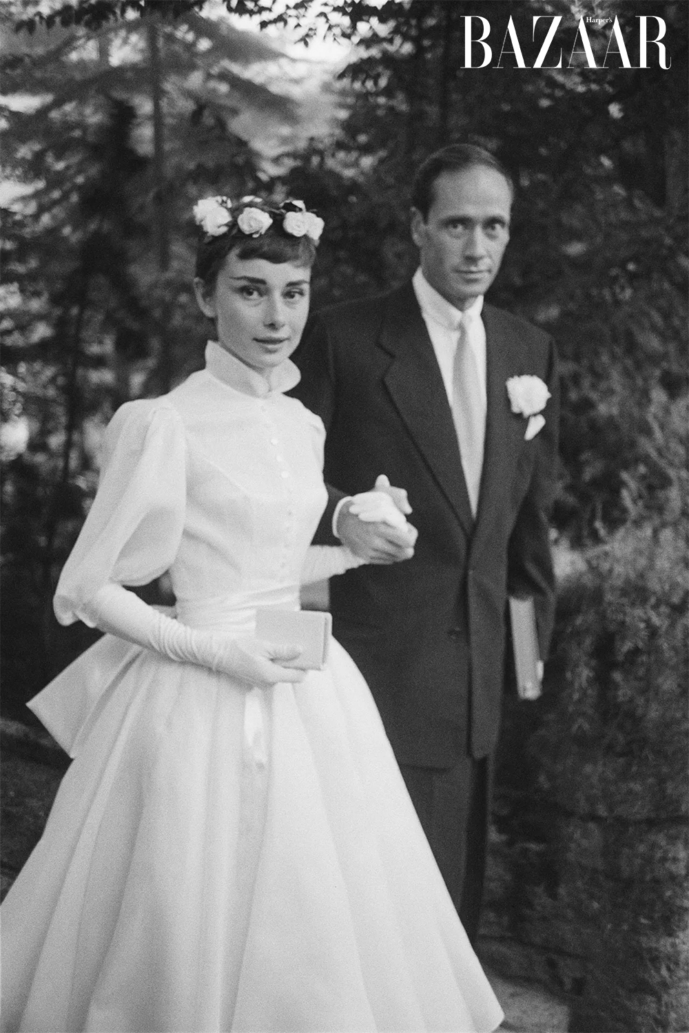 Kiểu tóc cưới đẹp của Audrey Hepburn.