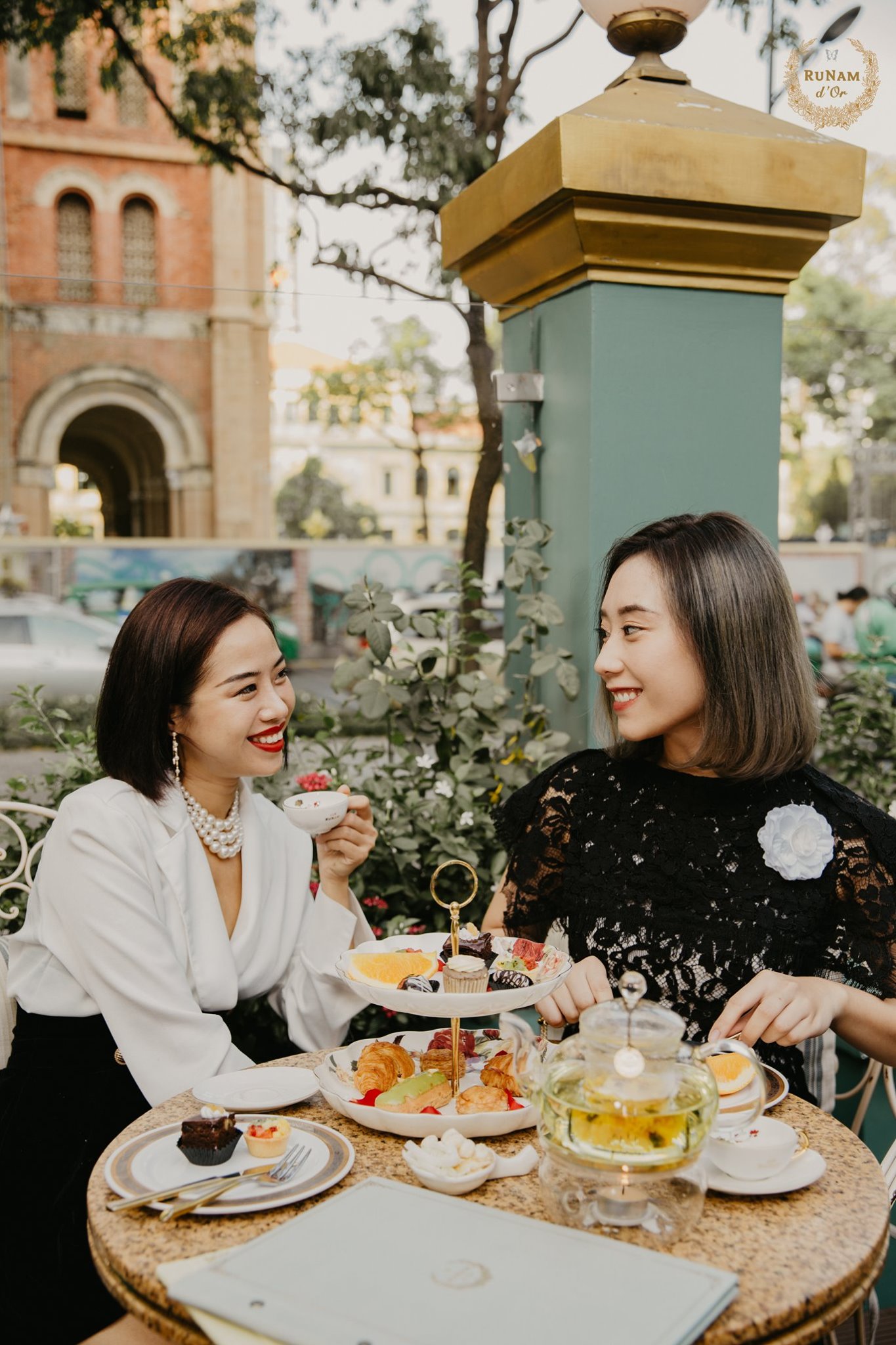 Top 9 địa điểm uống trà chiều sang đẹp bậc nhất ở Sài Gòn