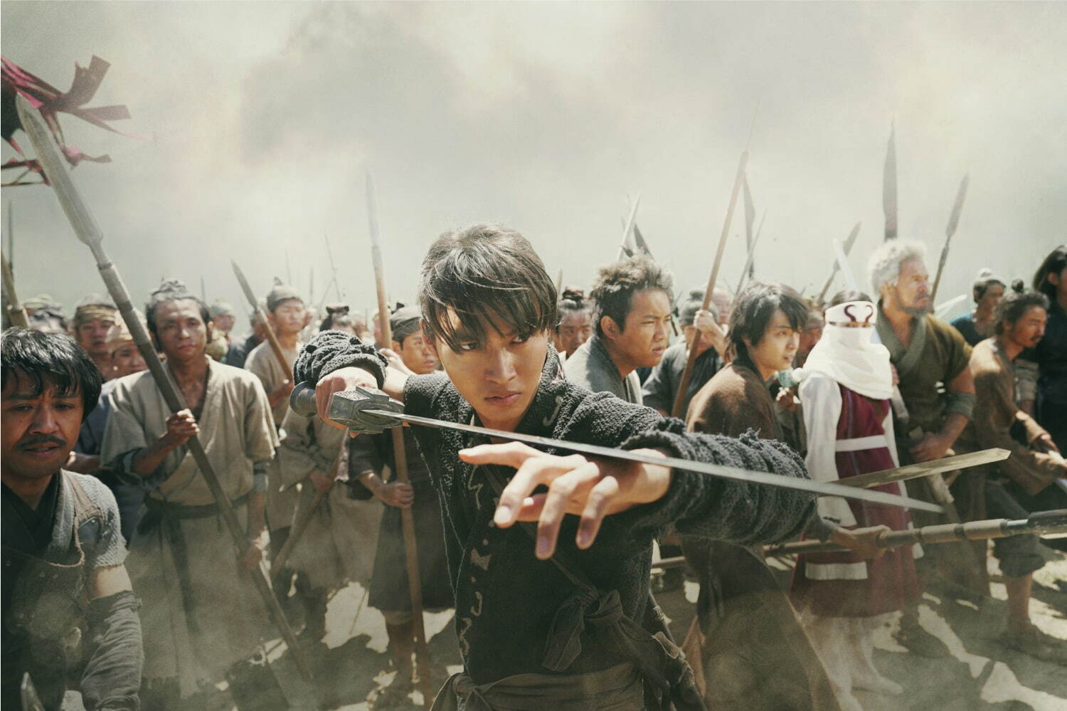 Vương giả thiên hạ 2: Đại địa viễn chinh – Kingdom 2: Far and away (2022)