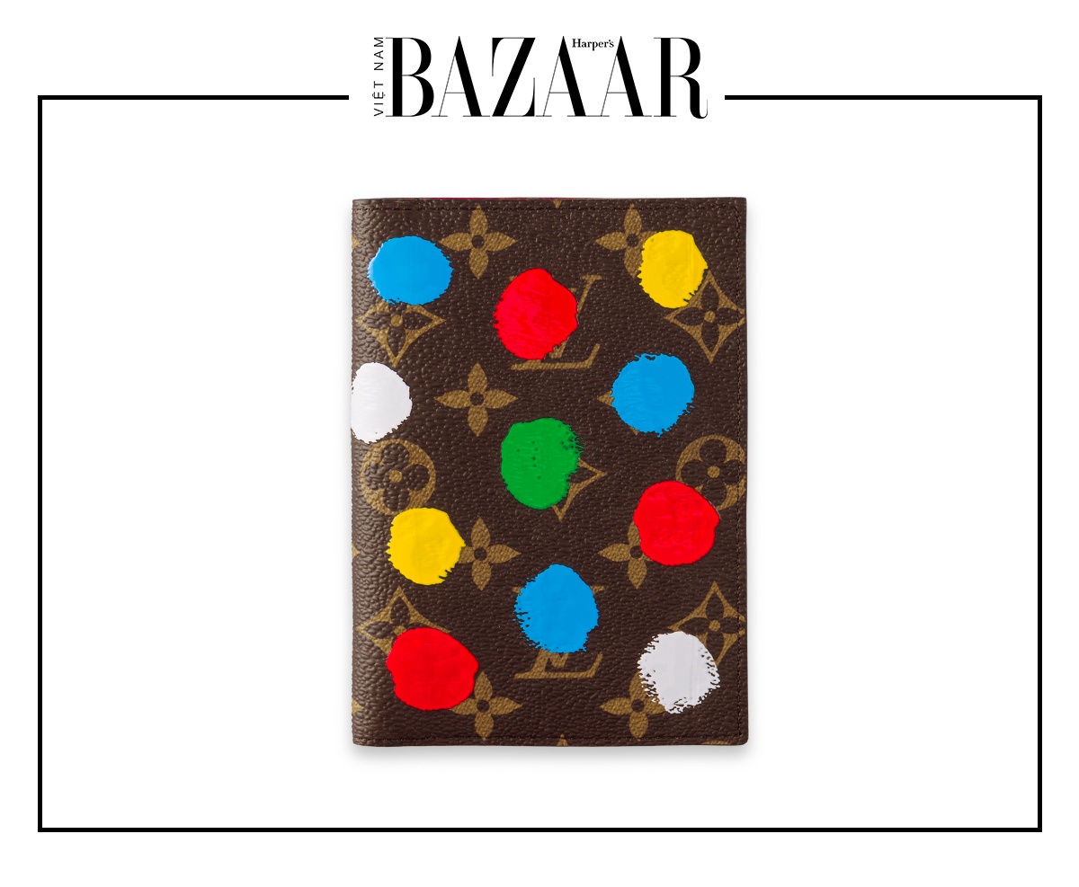 Passport cover, họa tiết Painted Dots thuộc bộ sưu tập Louis Vuitton x Yayoi Kusama 