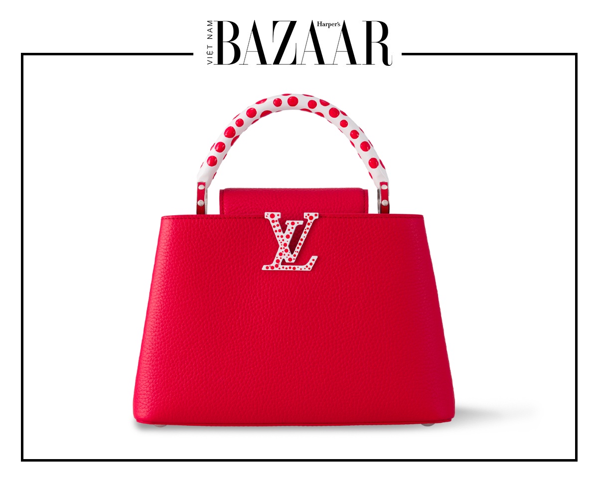 Túi Capucines BB, da taurillon đỏ, quai cầm và logo họa tiết Infinity Dots, thuộc bộ sưu tập Louis Vuitton x Yayoi Kusama 