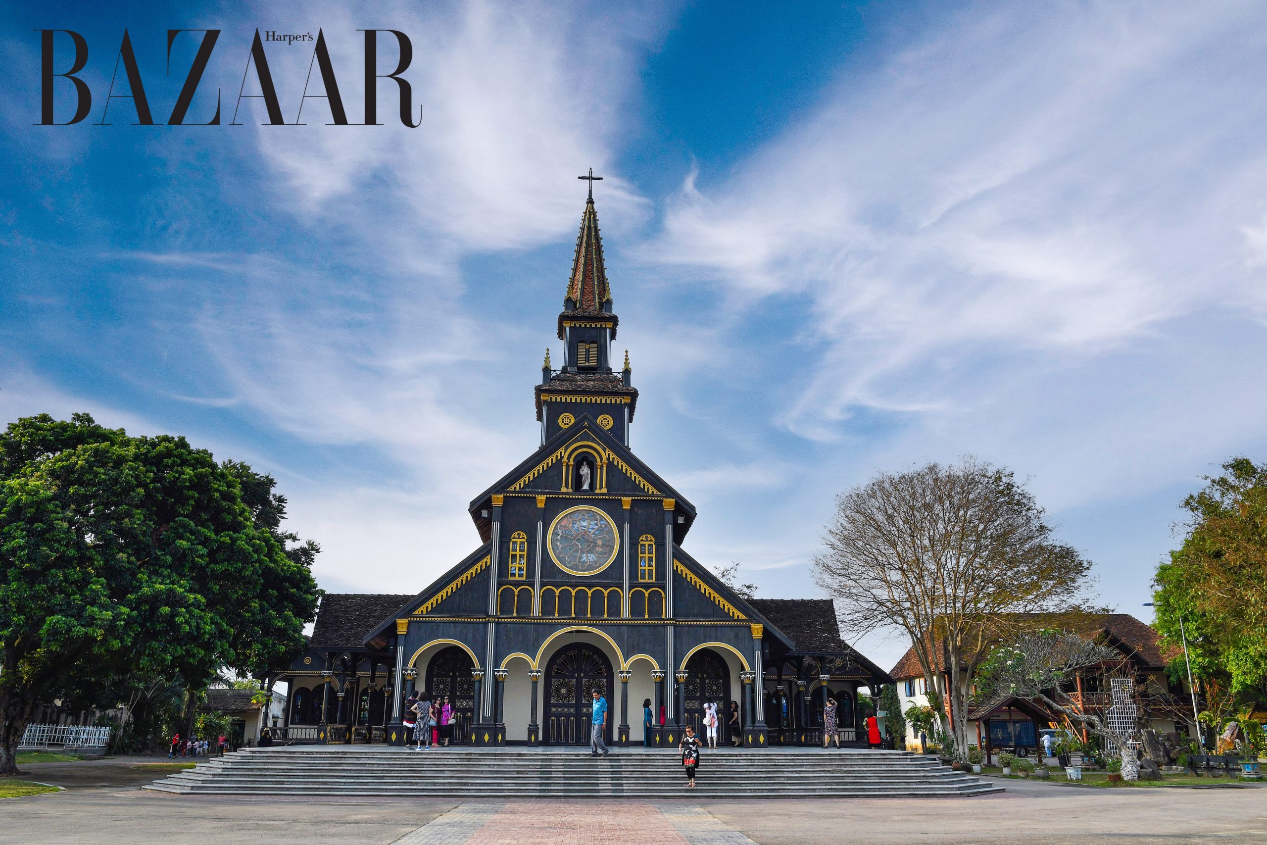 Harper's Bazaar_Top 5 nhà thờ đẹp nhất Việt Nam_03