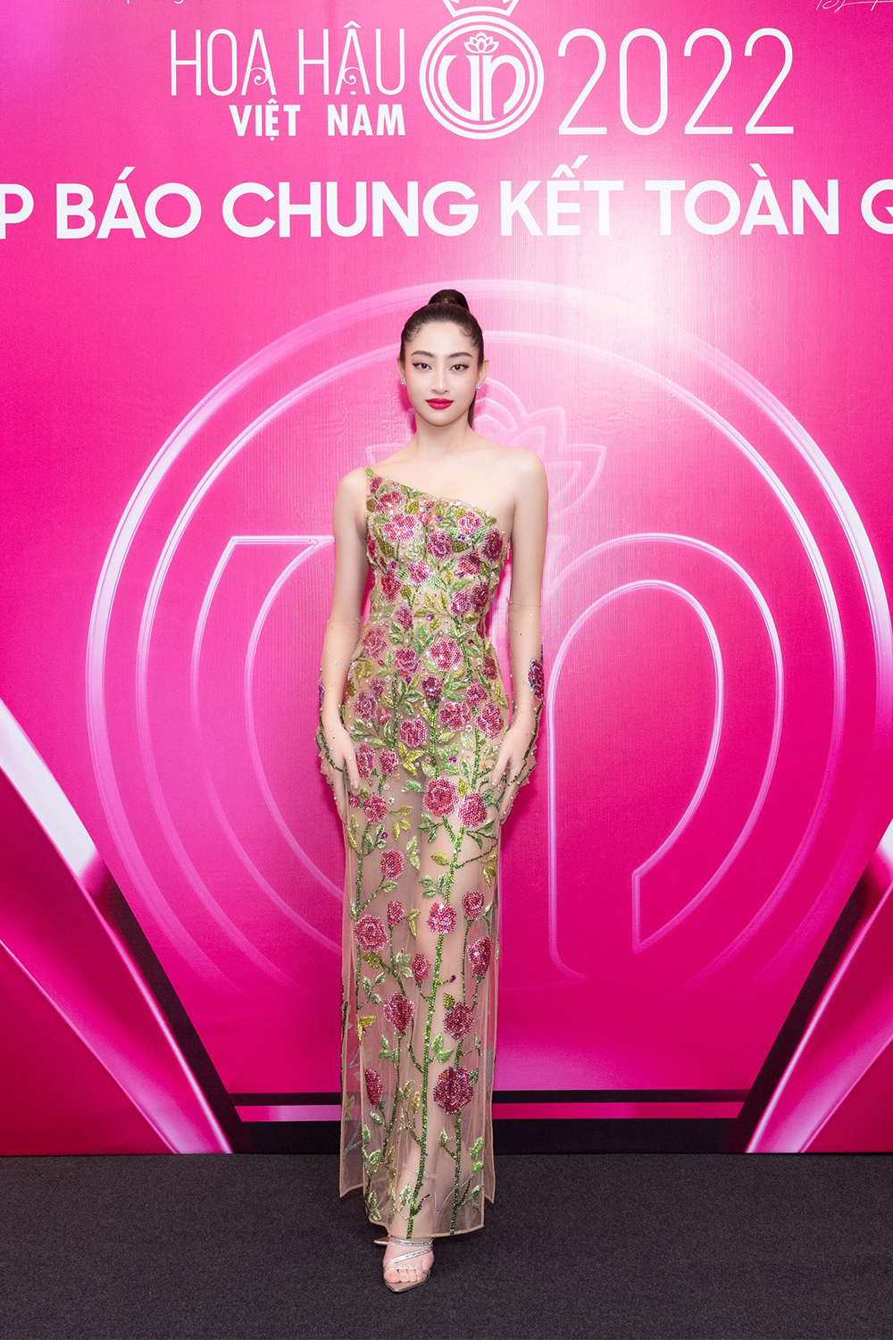 Harper's Bazaar_Họp báo chung kết Hoa hậu Việt Nam_05