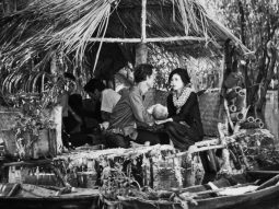 Những bộ phim Việt Nam ngày xưa hay nhất: Cánh đồng hoang (1979)