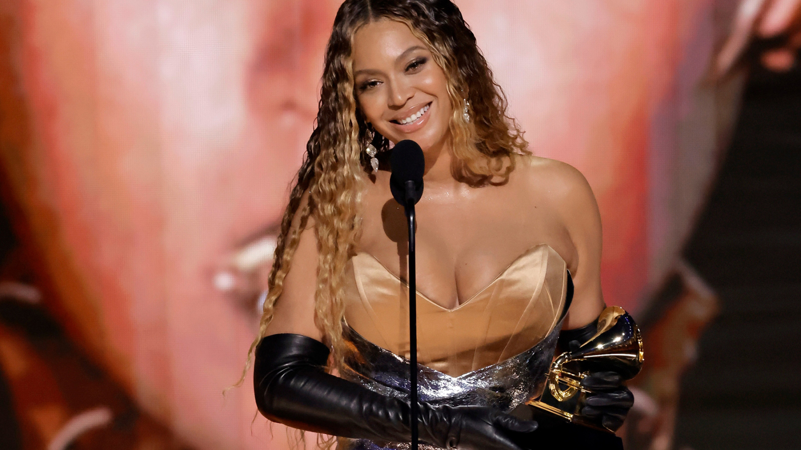 Năm 2023, Beyoncé phá vỡ kỷ lục giải Grammy | Harper's Bazaar