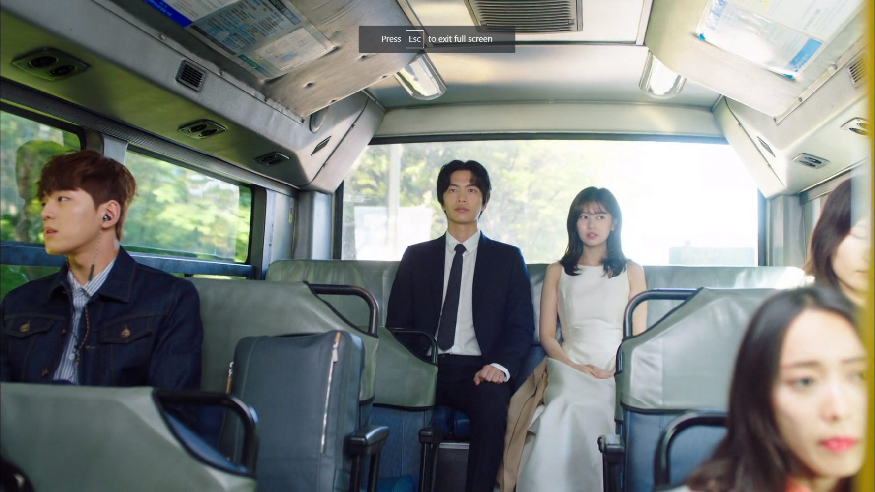 Phim có Kim Min Kyu đóng: Cuộc đời đầu tiên - Because This is My First Life (2017)