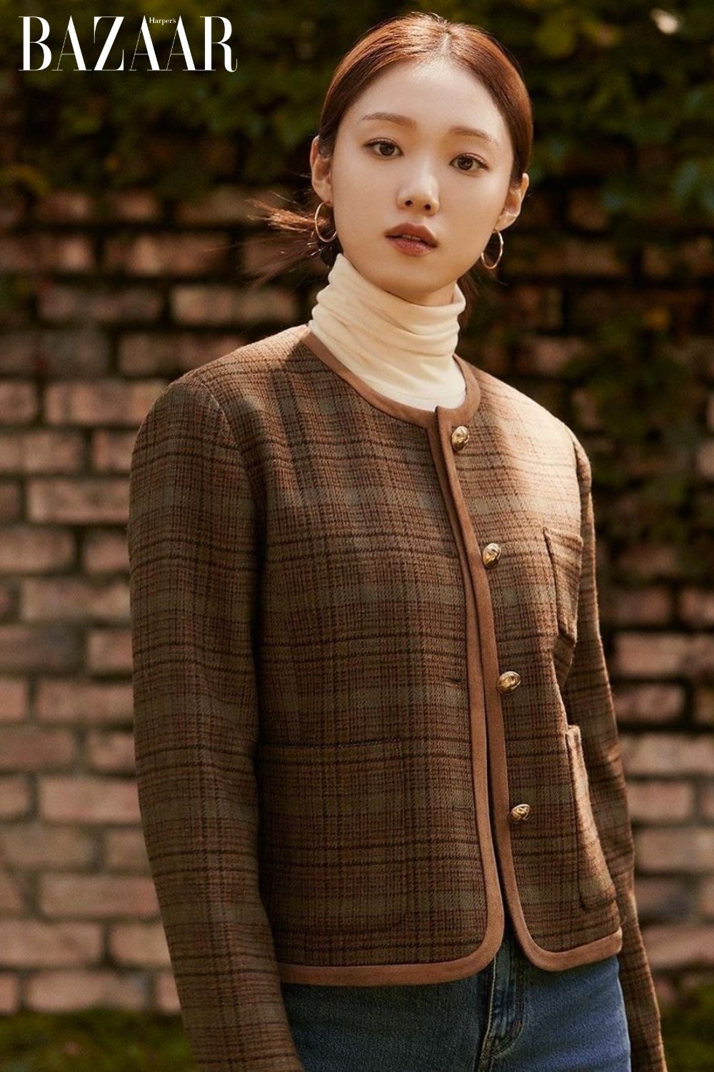 Khám phá gu thời trang của mỹ nhân Lee Sung Kyung.
