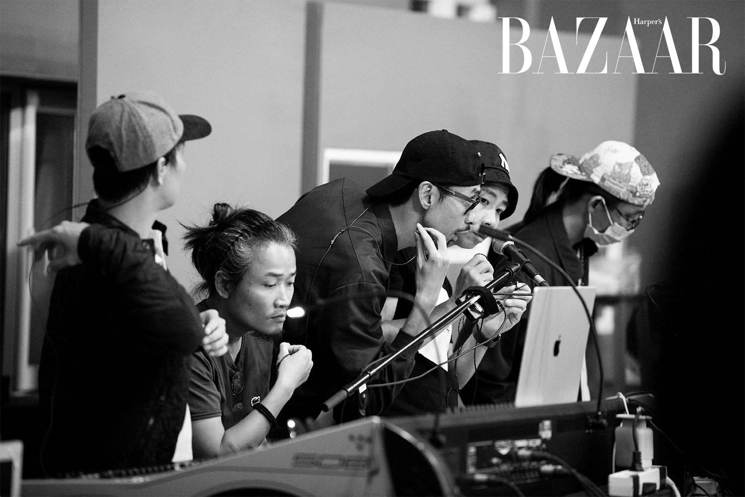 Harper's Bazaar_Show của Đen tại Hà Nội_02