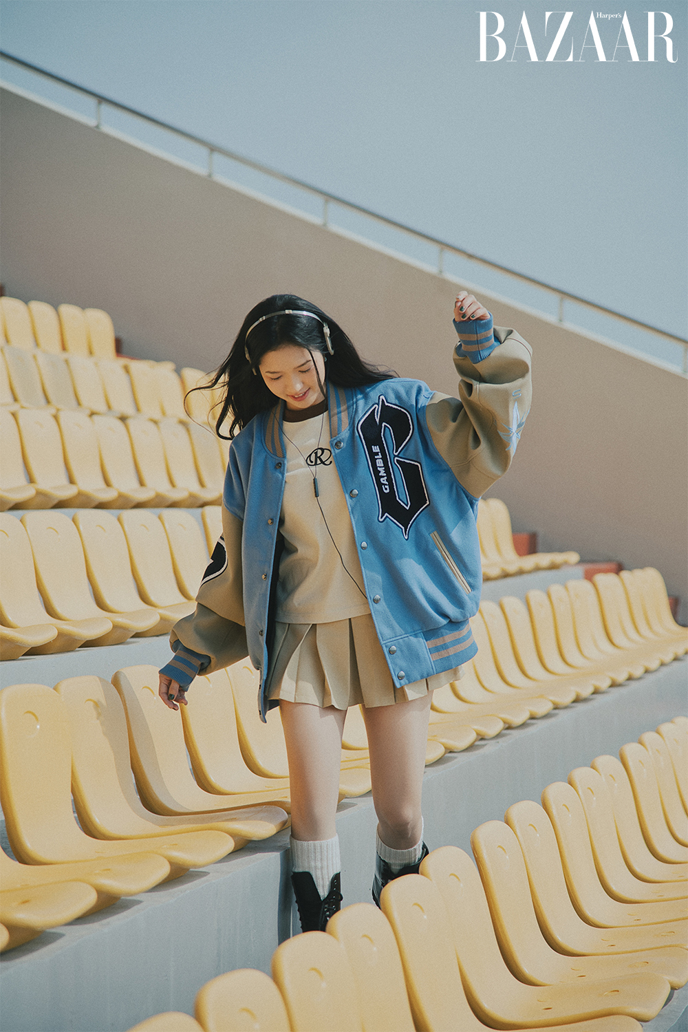 Harper's Bazaar_Ca sĩ Suni Hạ Linh ra mắt dự án Single Single