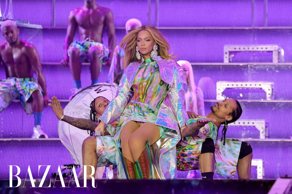Sau Taylor Swift, đến lượt Beyoncé ra mắt phim tài liệu về chuyến lưu diễn kỷ lục