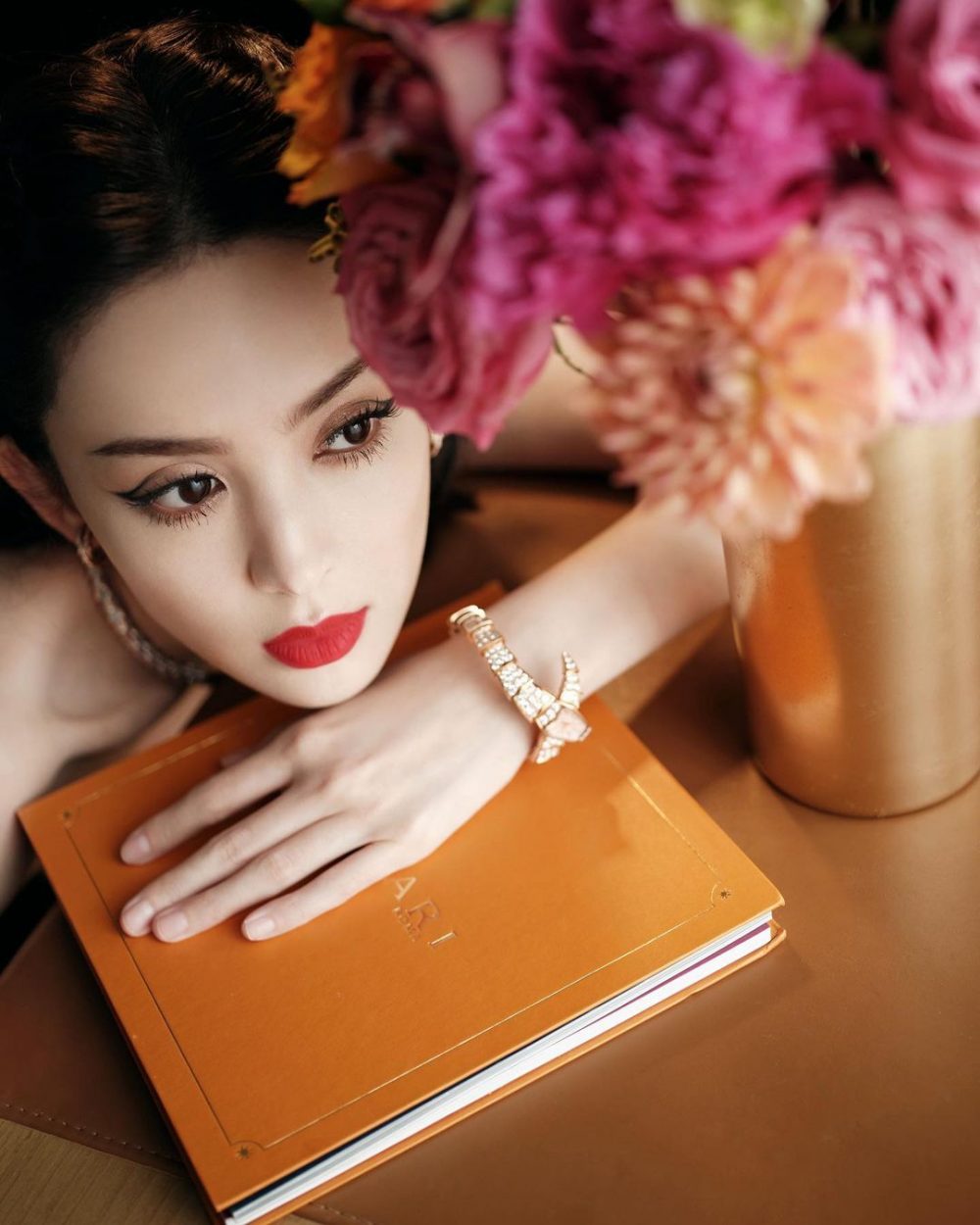 Cổ Lực Na Trát đóng phim gì?