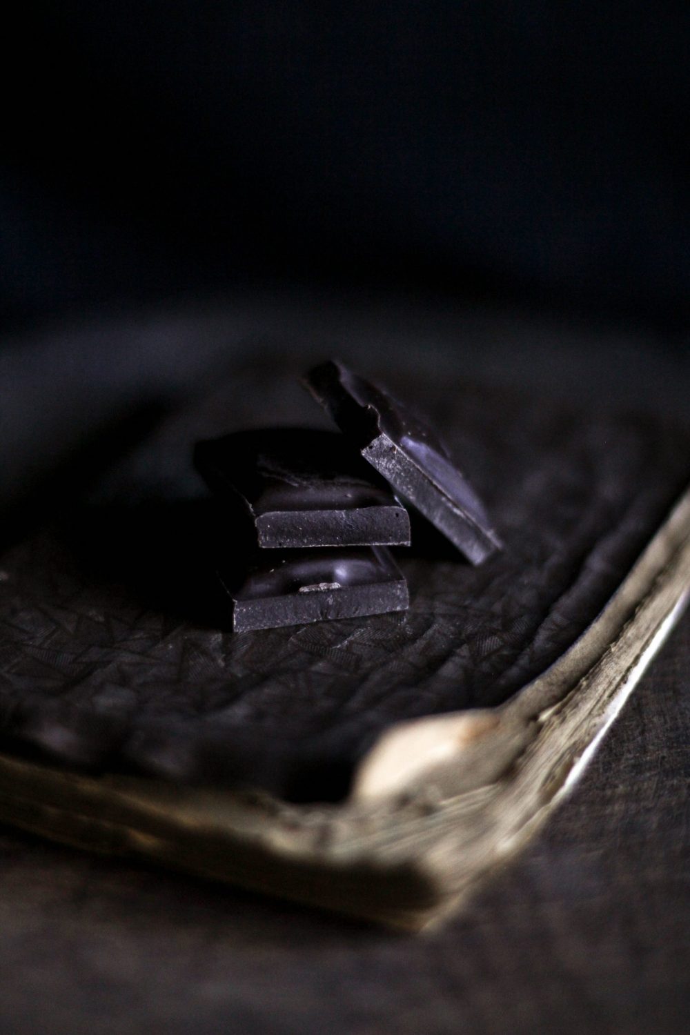 Çokollata e zezë për humbje peshe parandalon rritjen e insulinës
