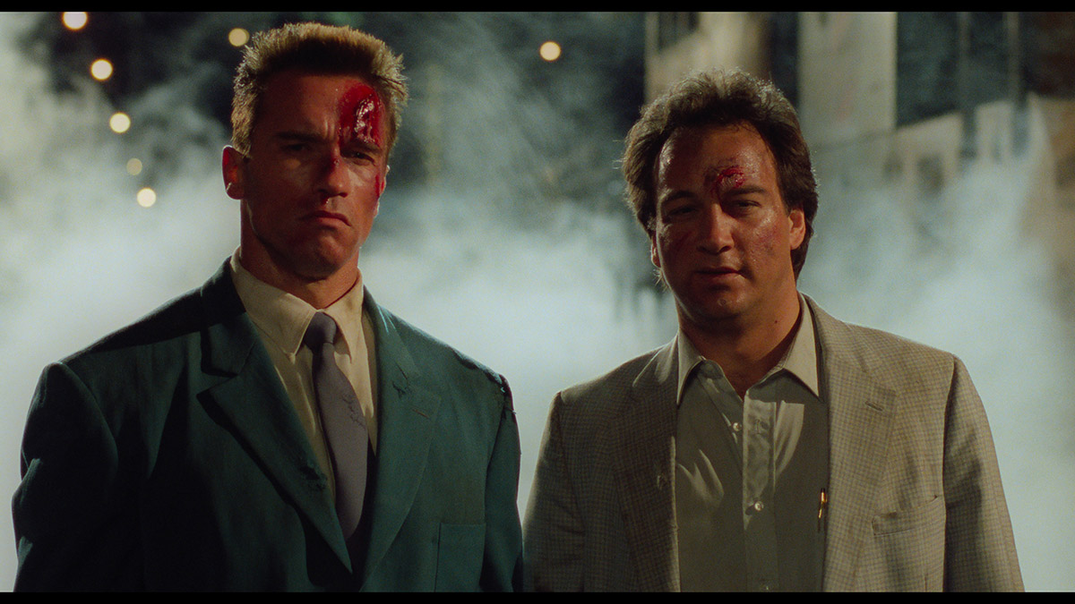 Phim của Arnold Schwarzenegger: Báo động đỏ - Red Heat (1988)