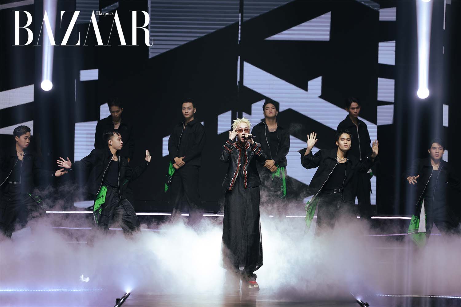 Harper's Bazaar_Rapper Double2T hát À Lôi tại The Face Vietnam 2023_03
