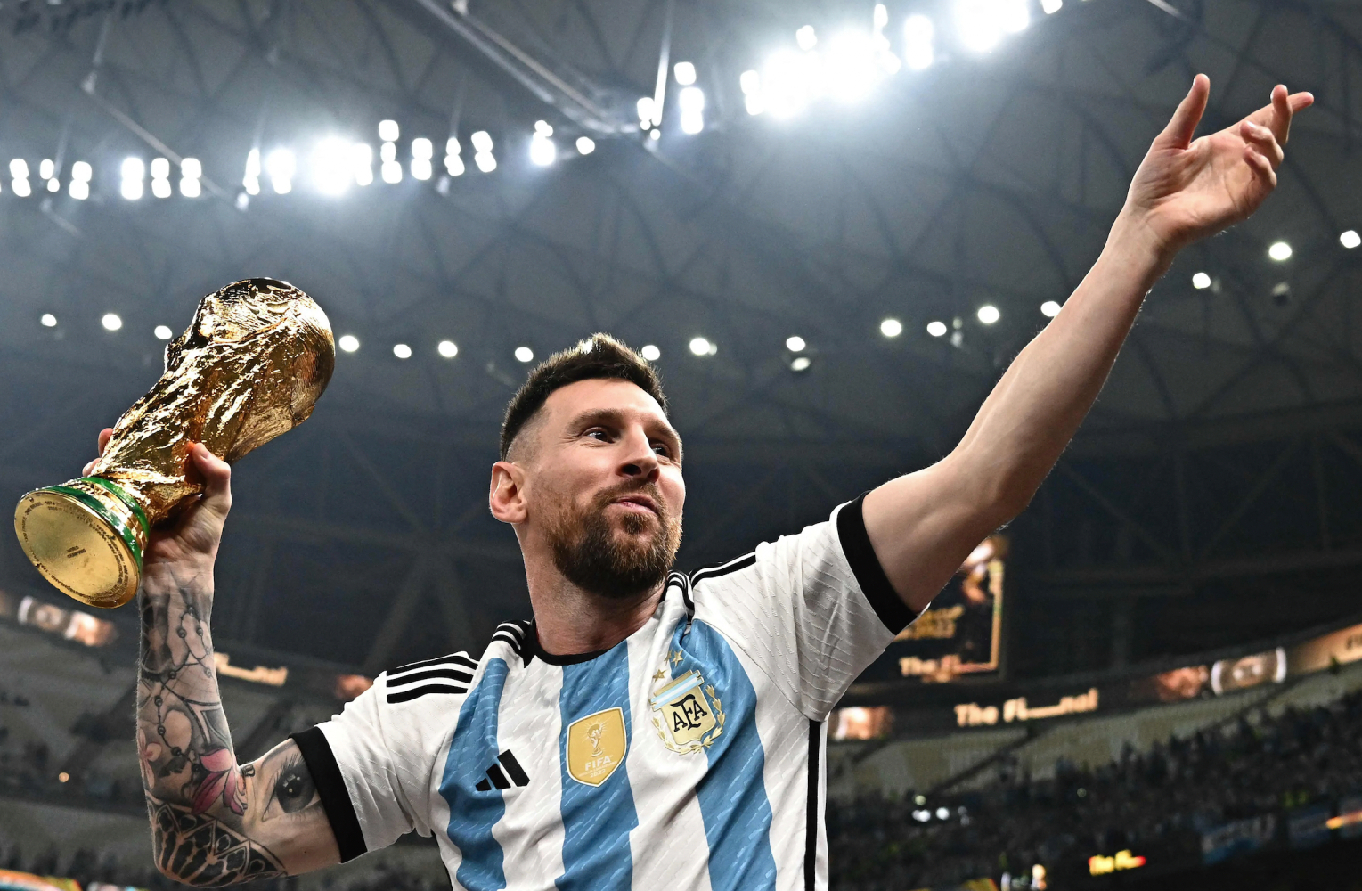 Cầu thủ bóng đá giàu nhất thế giới là ai? Lionel Messi - 600 triệu USD