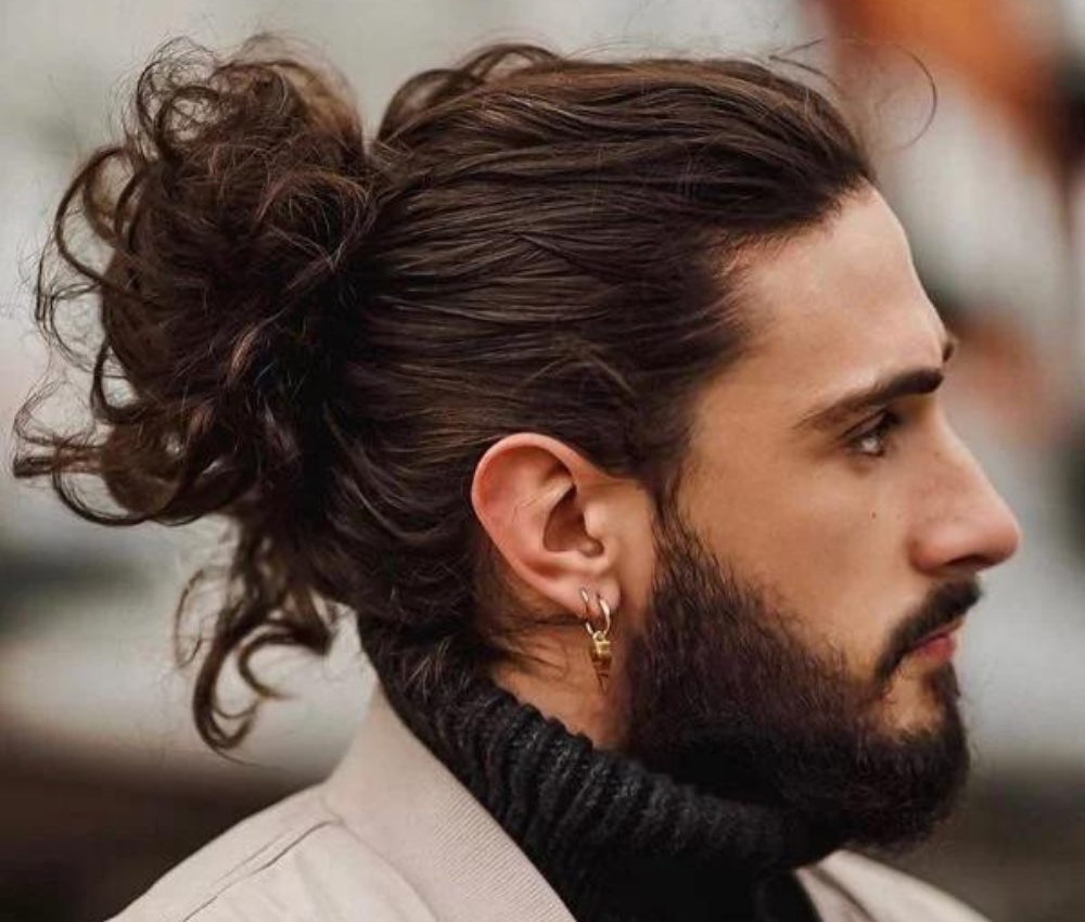 Tóc buộc sau - Kiểu tóc nam cho mặt dài và gầy