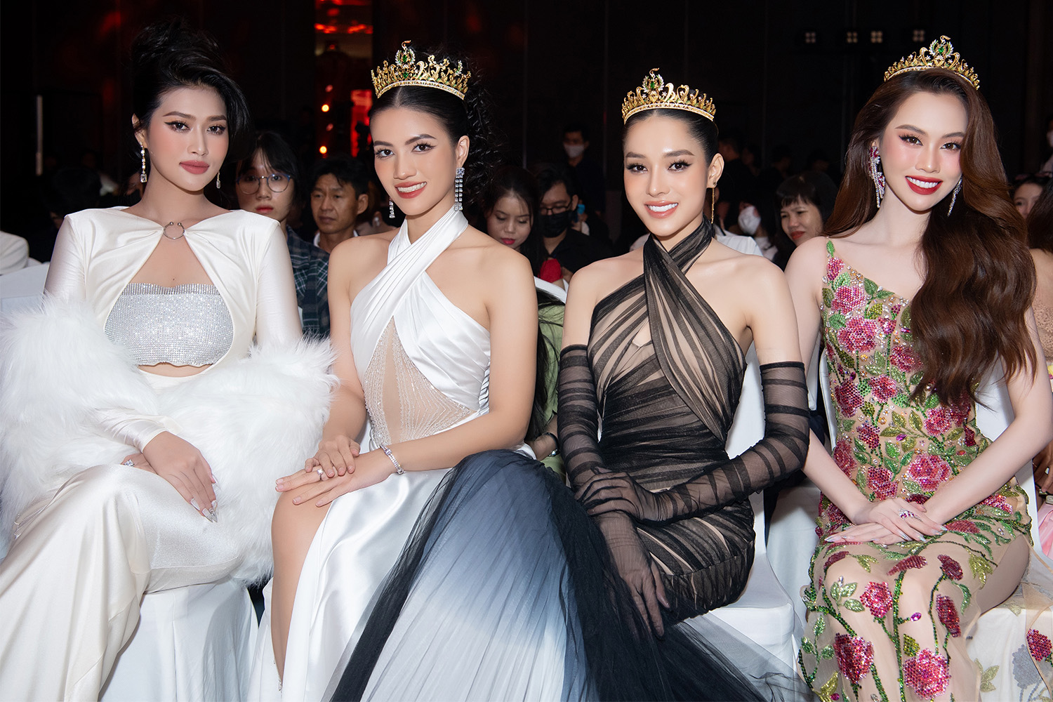 Harper's Bazaar_Á hậu Ngọc Hằng tham dự Miss Intercontinental 2023_07