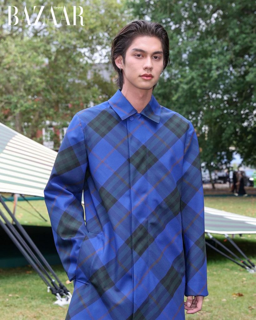 Front row Burberry Xuân Hè 2024: Bright Vachirawit, Jun Ji Hyun...