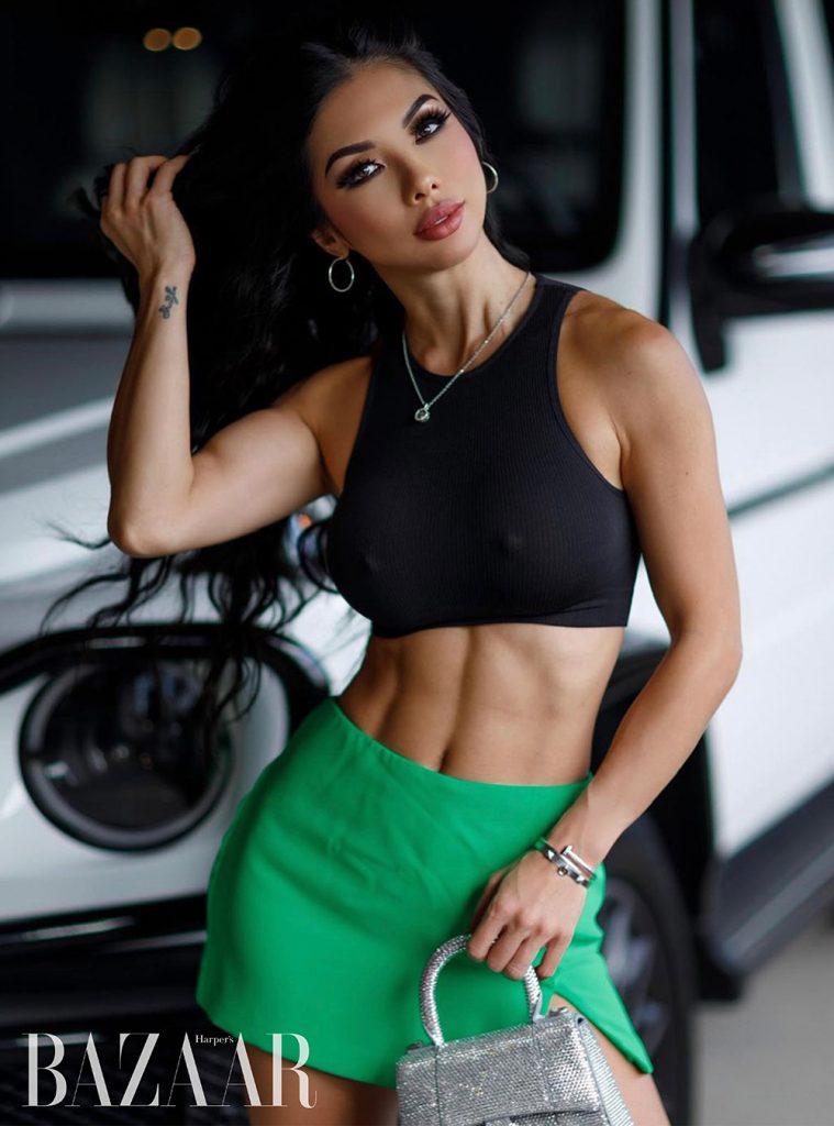 Influencer Lexi Vixi’s Social Media Ladder to One Million Followers