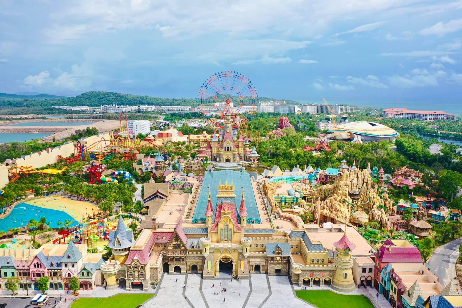 Địa điểm du lịch Phú Quốc: Vinpearl Land