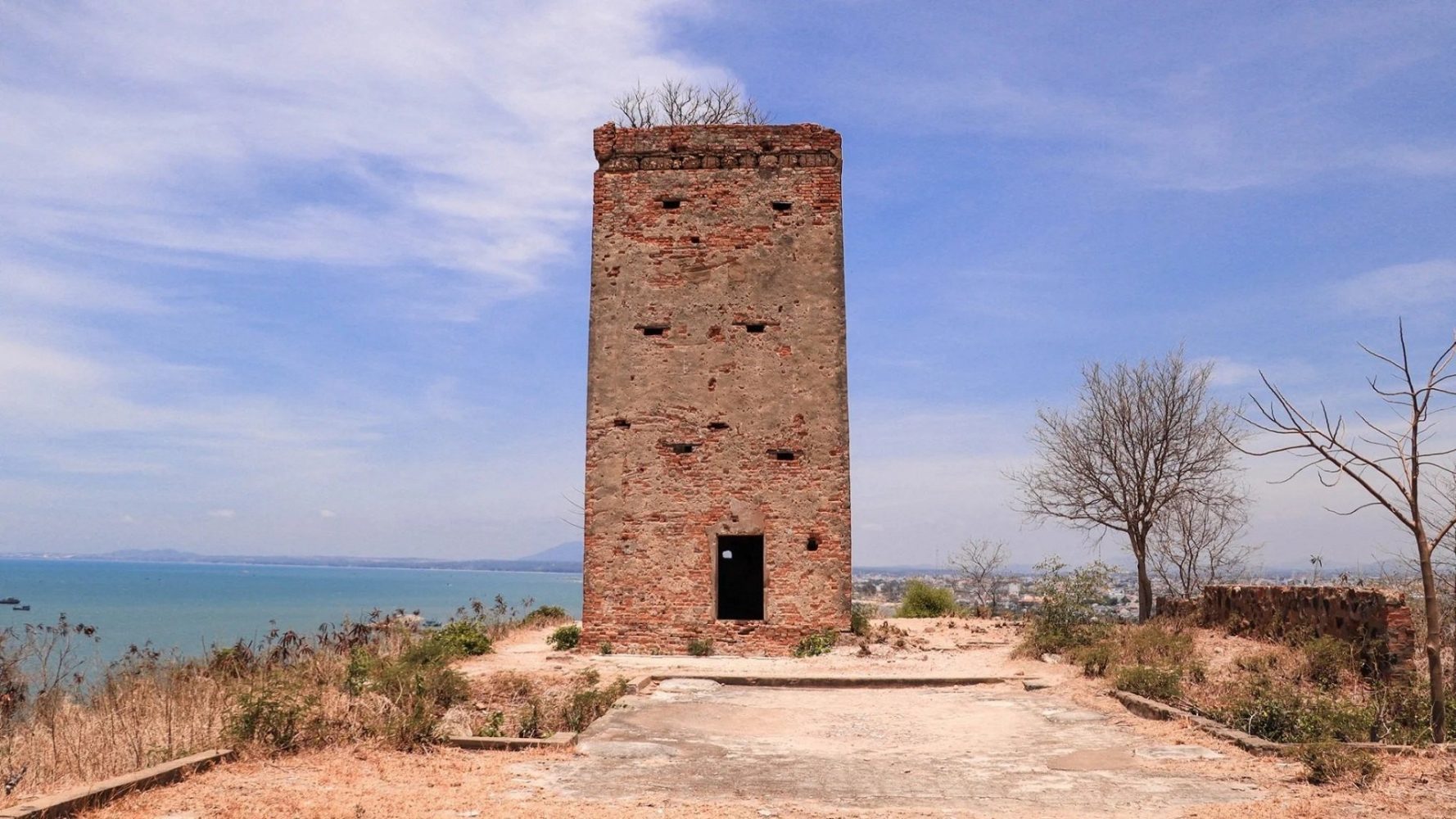 Địa điểm du lịch Phan Thiết: Lầu Ông Hoàng