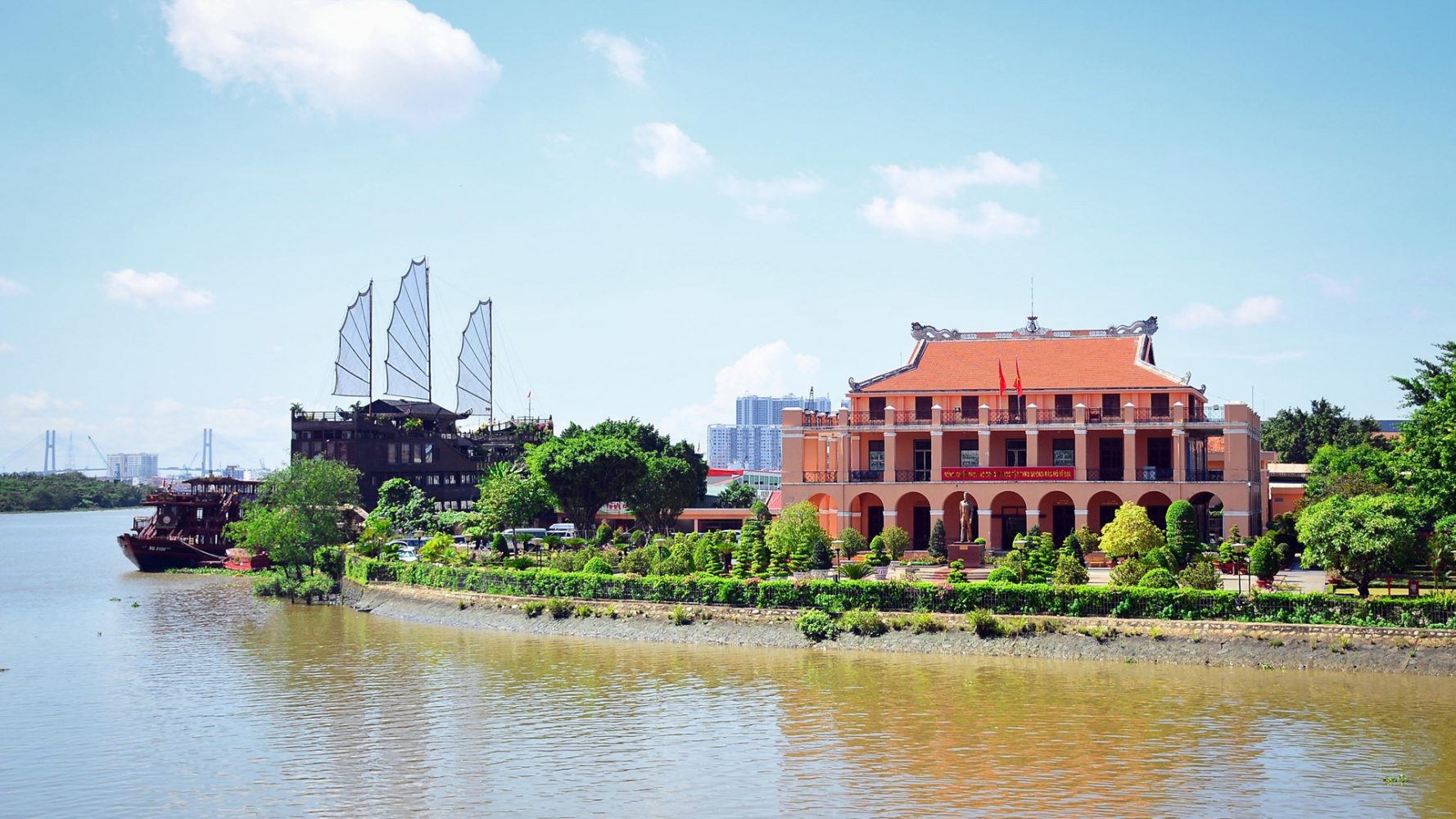 Bến Nhà Rồng – Bảo tàng Hồ Chí Minh