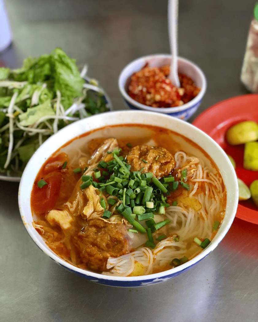 Cần lưu ý điều gì khi khám phá các quán ăn ngon ở Đà Nẵng?