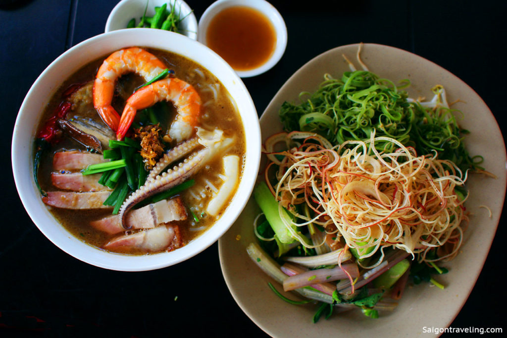 Top 10 quán ăn ngon Đà Nẵng: bún mắm 