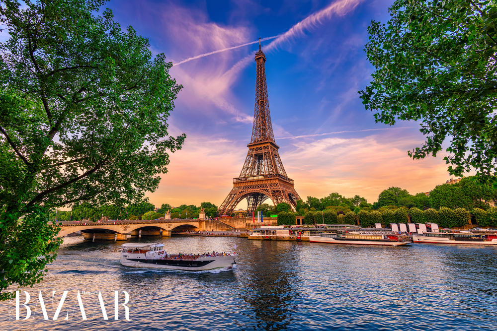 Tháp Eiffel: địa điểm du lịch Paris nổi tiếng