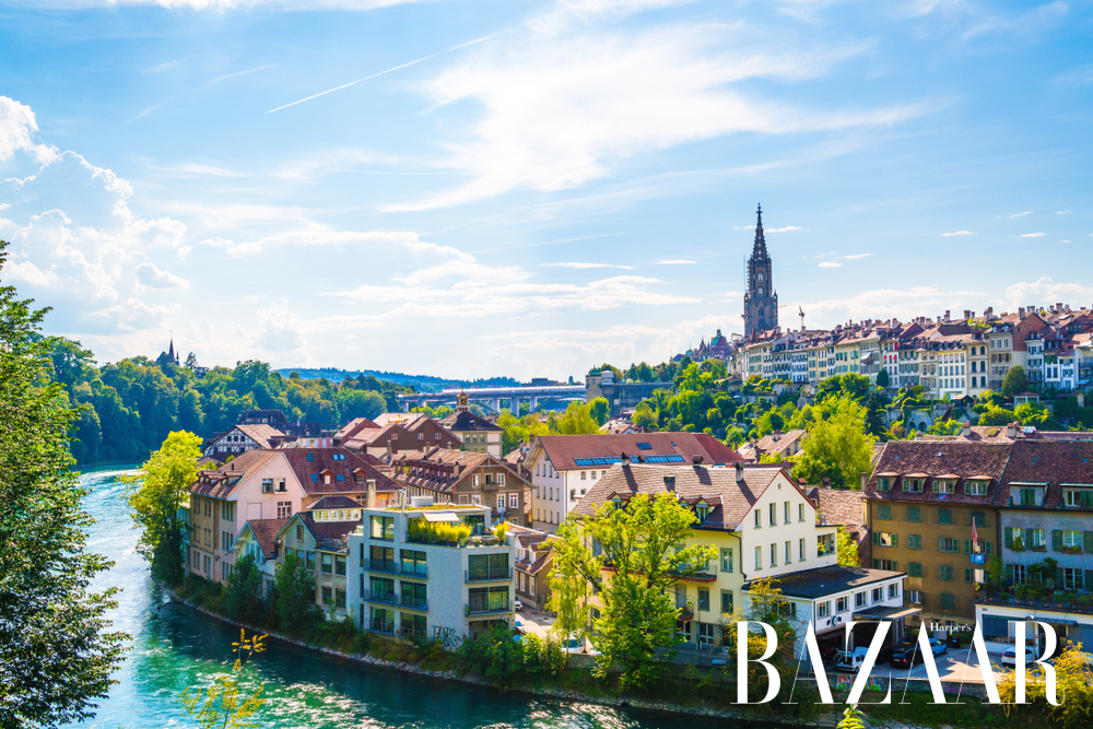 Những điểm du lịch Thụy Sĩ trong phim Hạ cánh nơi anh: Thành phố cổ Bern