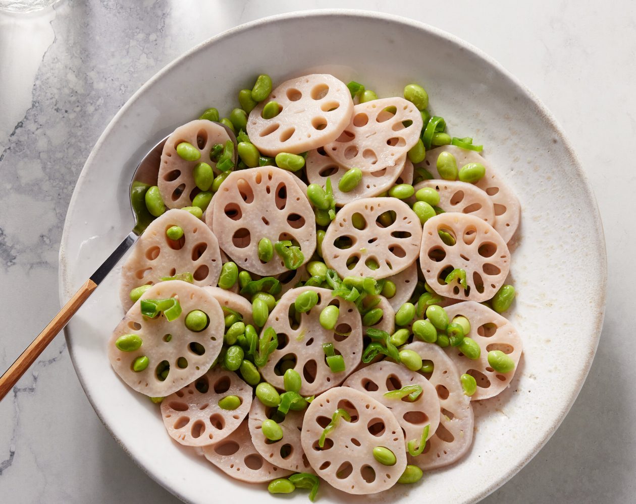 Tác dụng và tác hại của củ sen tăng cường sức khỏe gan