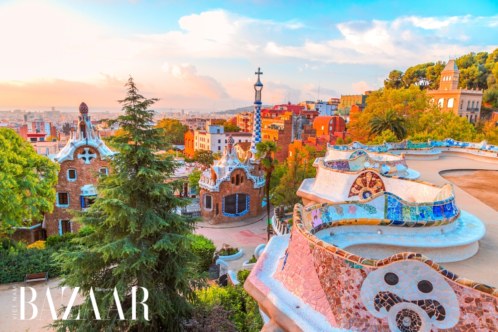 Tham quan “Thế giới đa chiều” của Antoni Gaudí